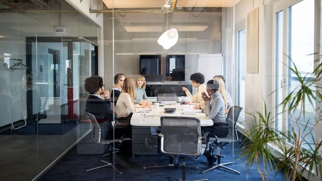 Comment l’IA pour PME marketing permet de rivaliser avec les géants