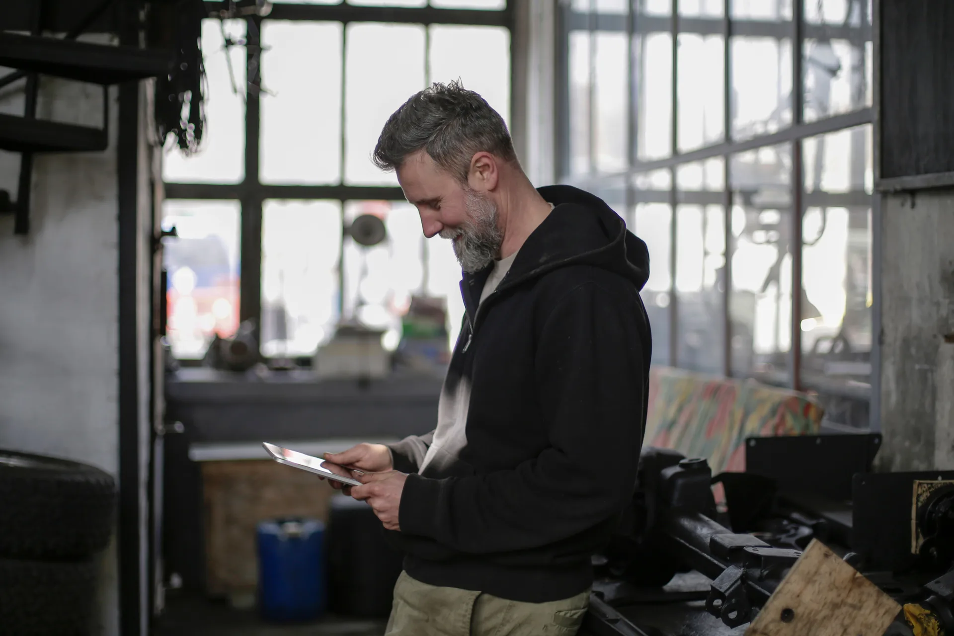 Agent IA pour artisans et TPE : demandes, devis, relances, avis