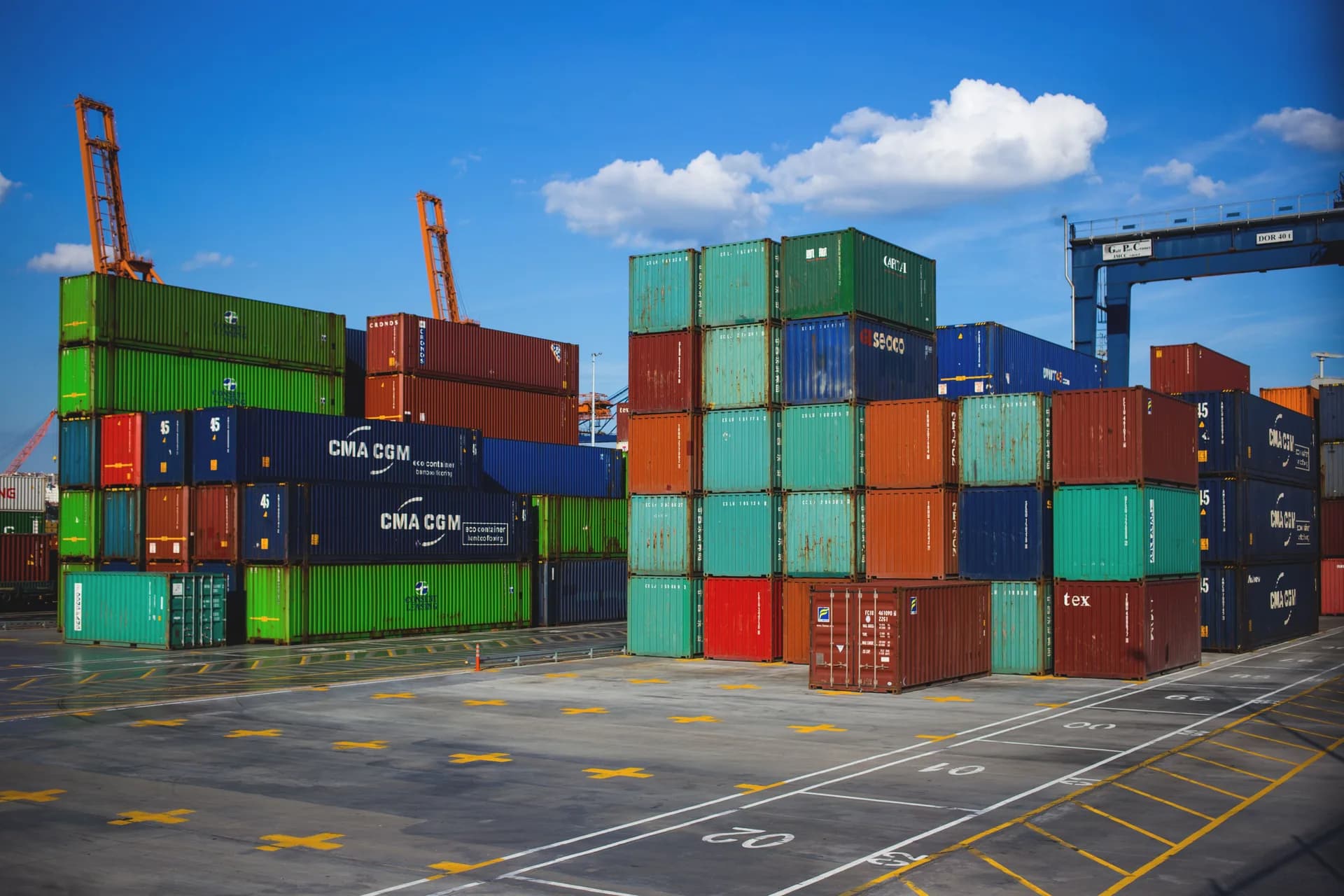 Microservices vs Monolithes Modulaires : Choisir la bonne architecture pour votre équipe en France