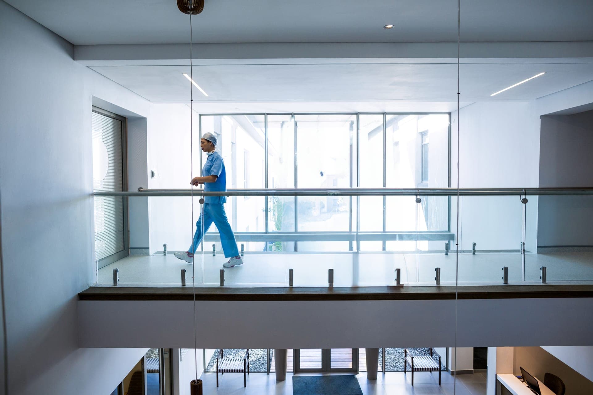 Équipe médicale en bloc opératoire