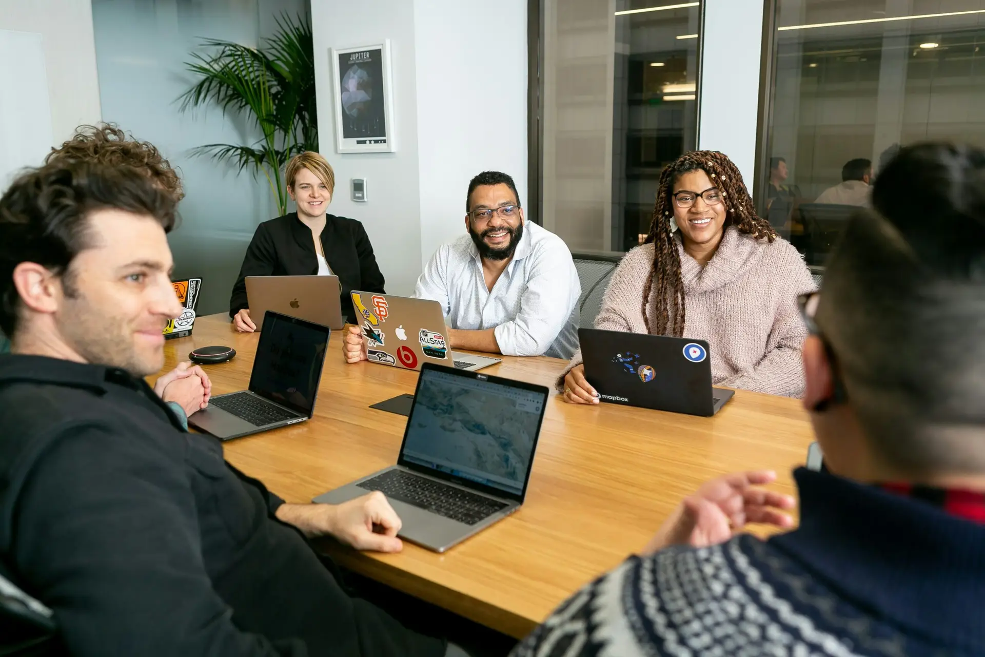 L'équipe JUWA en atelier de travail avec un client