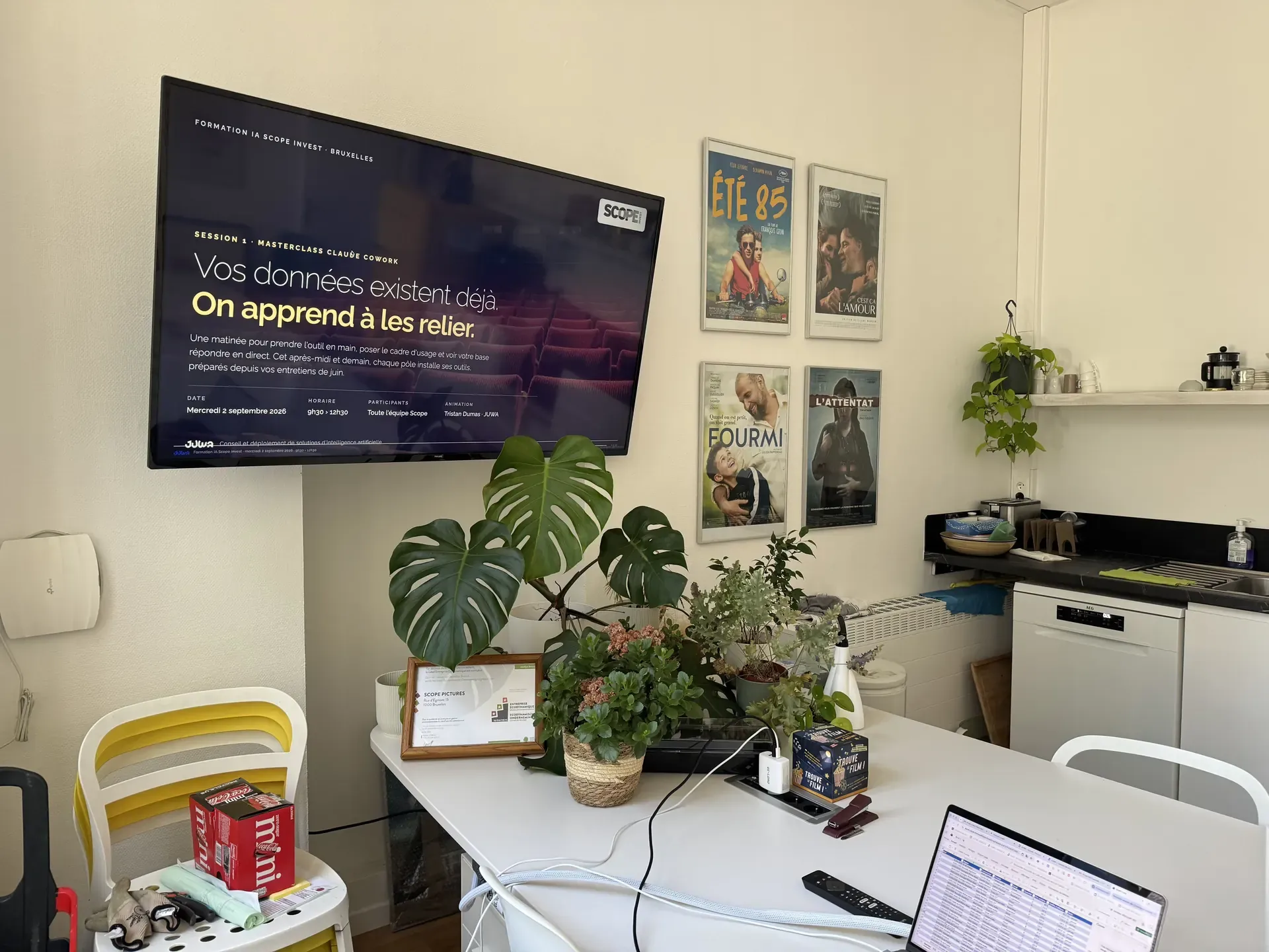 Écran d'ouverture de la masterclass Claude Cowork animée par JUWA dans les bureaux d'un client à Bruxelles